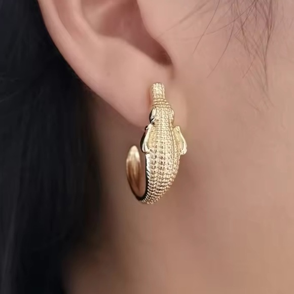 Alligator Gold Textured Hoop Statement Earrings - Picture 3 of 4